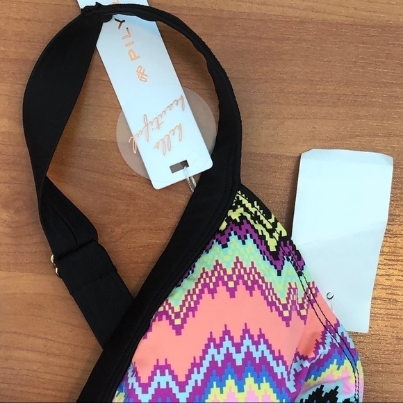 PILYQ Women’s Size M Bikini Top Zig Zag Print Swim - Picture 7 of 16